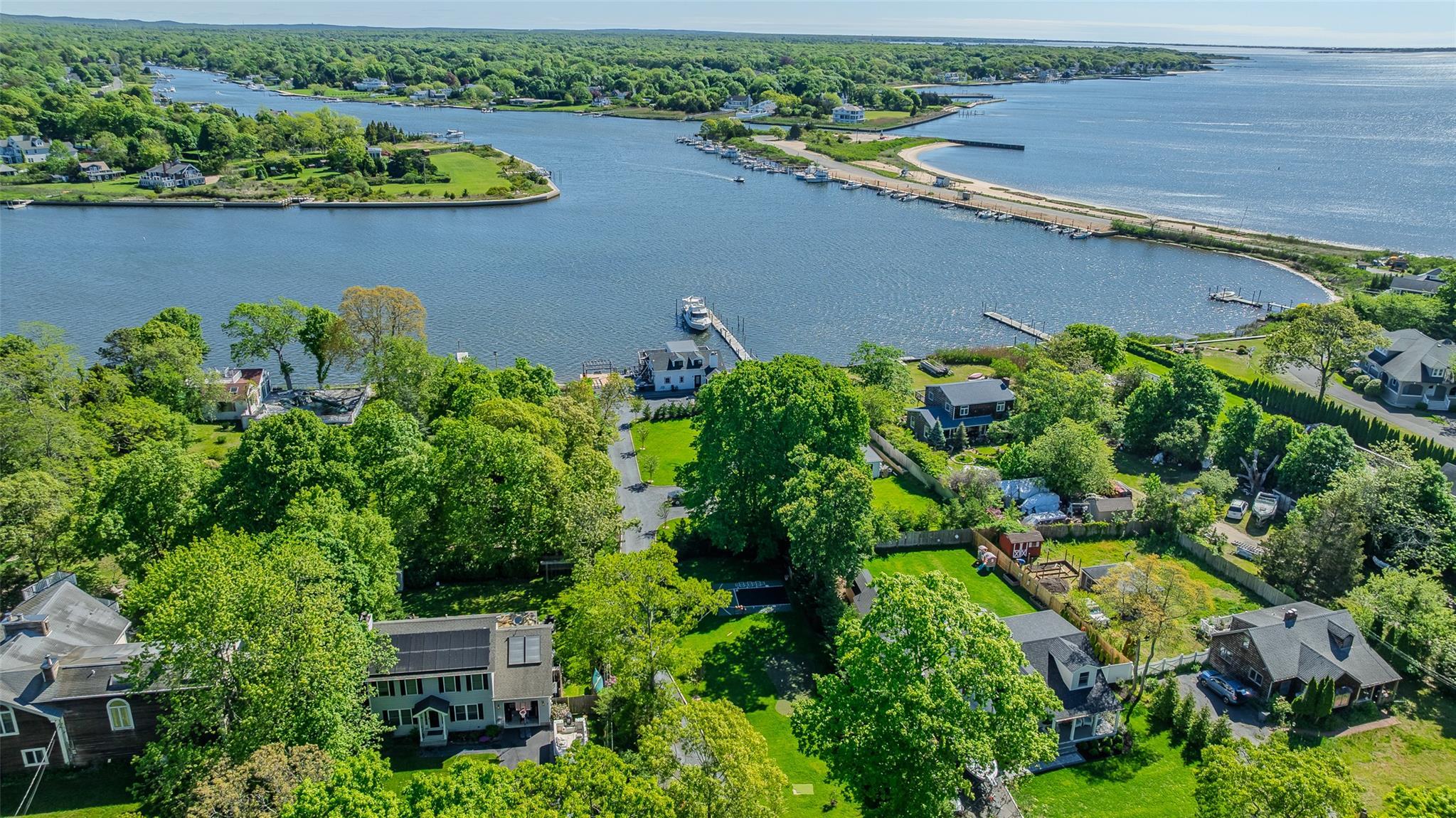 Single Family Old Neck  Suffolk County, NY 11934, MLS-856356-40