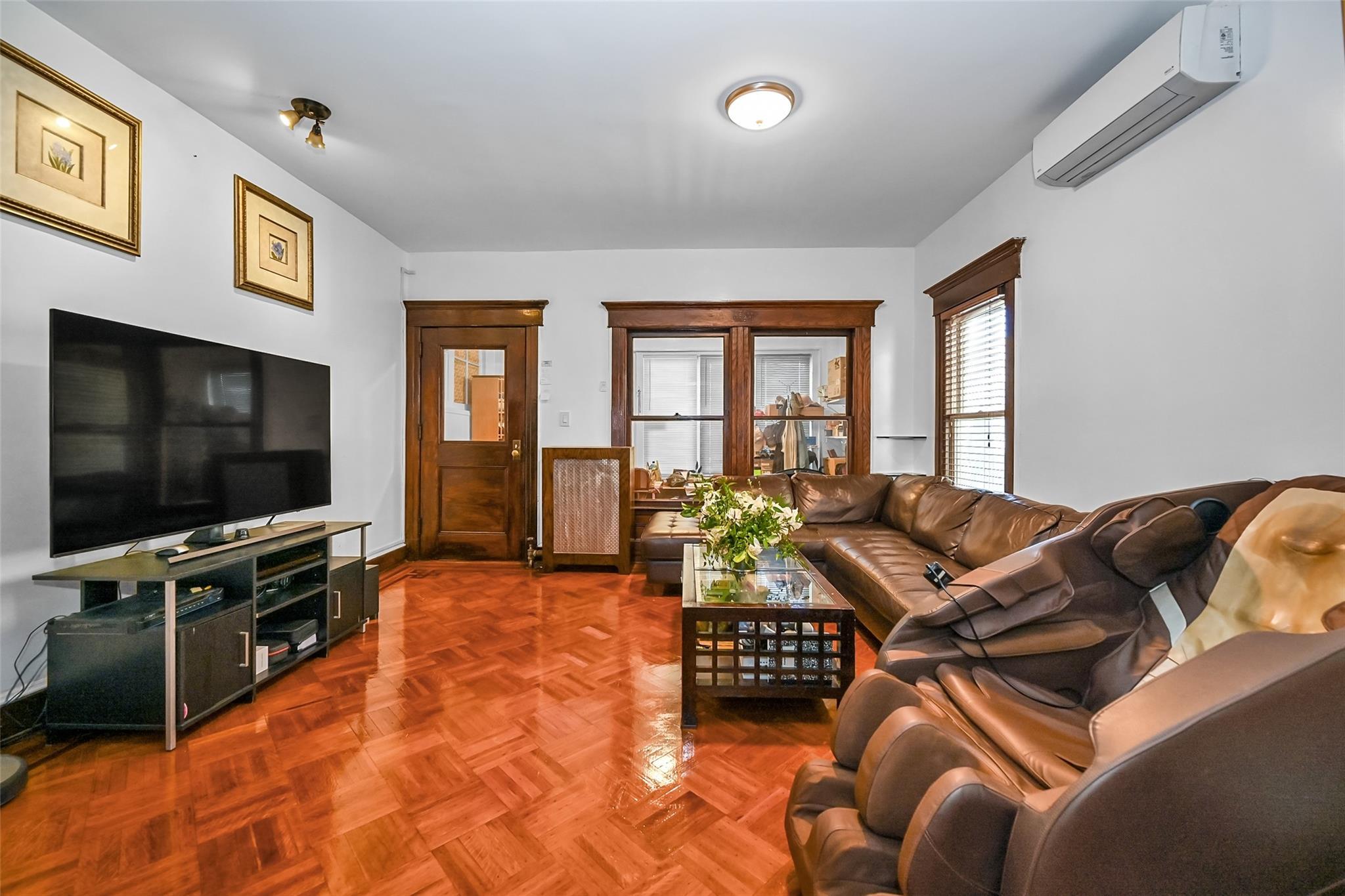 Single Family 111th  Queens, NY 11418, MLS-856365-2