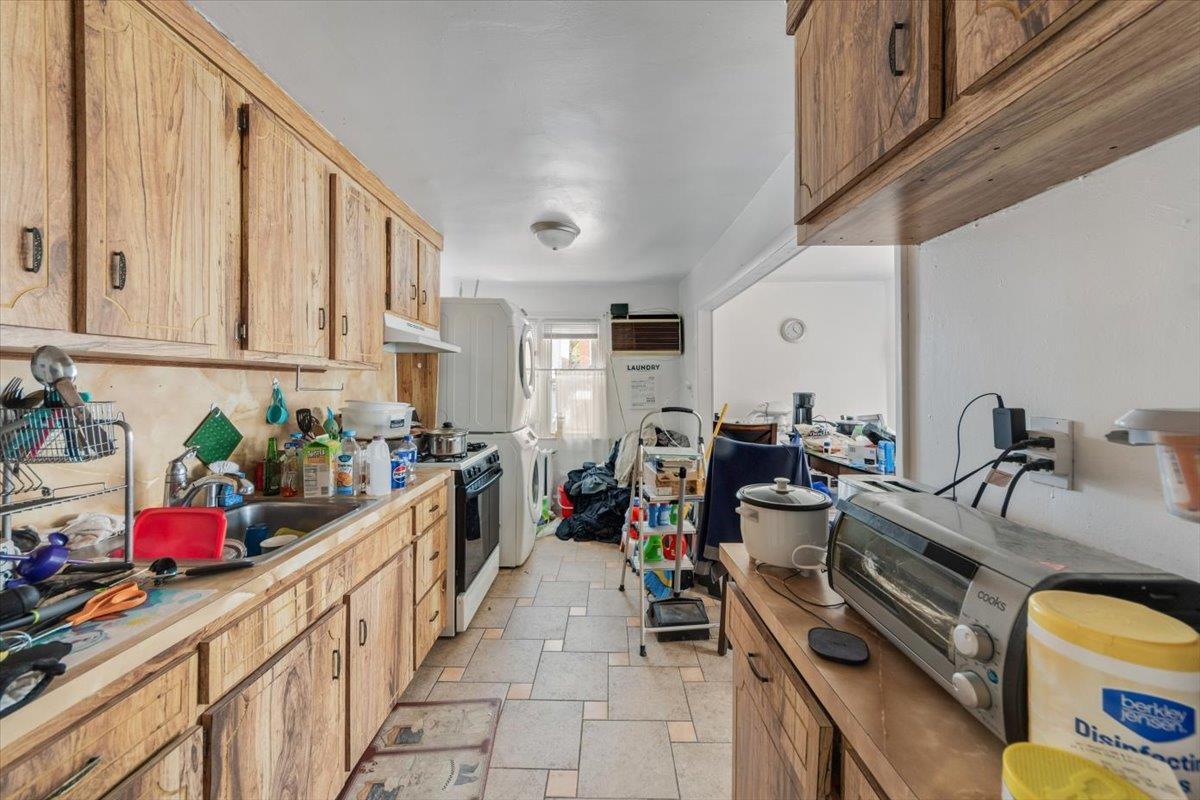 Single Family Pilgrim  Bronx, NY 10461, MLS-856368-14