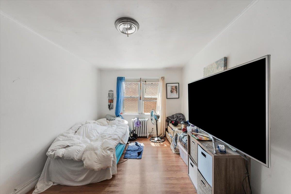 Single Family Pilgrim  Bronx, NY 10461, MLS-856368-17
