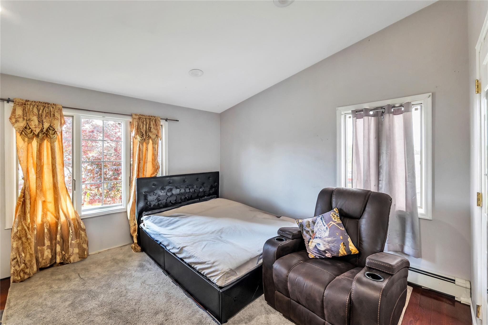Single Family Evergreen  Nassau County, NY 11714, MLS-856375-17