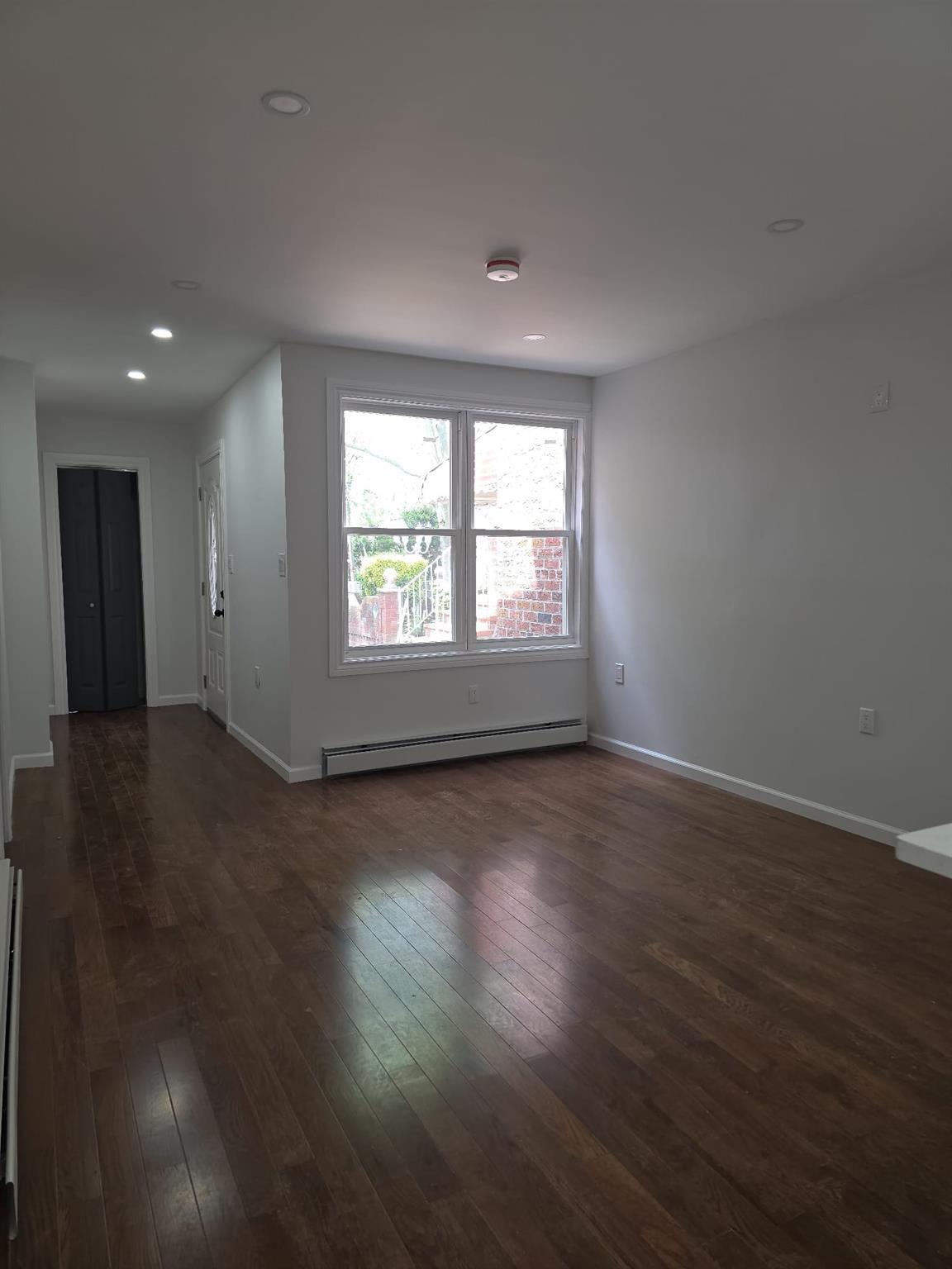 Single Family 86th  Brooklyn, NY 11236, MLS-856411-21