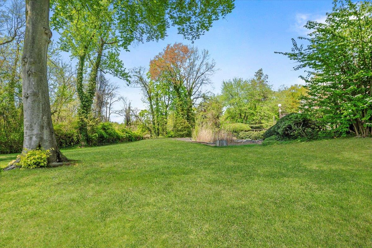 Single Family Channel  Nassau County, NY 11024, MLS-856413-32