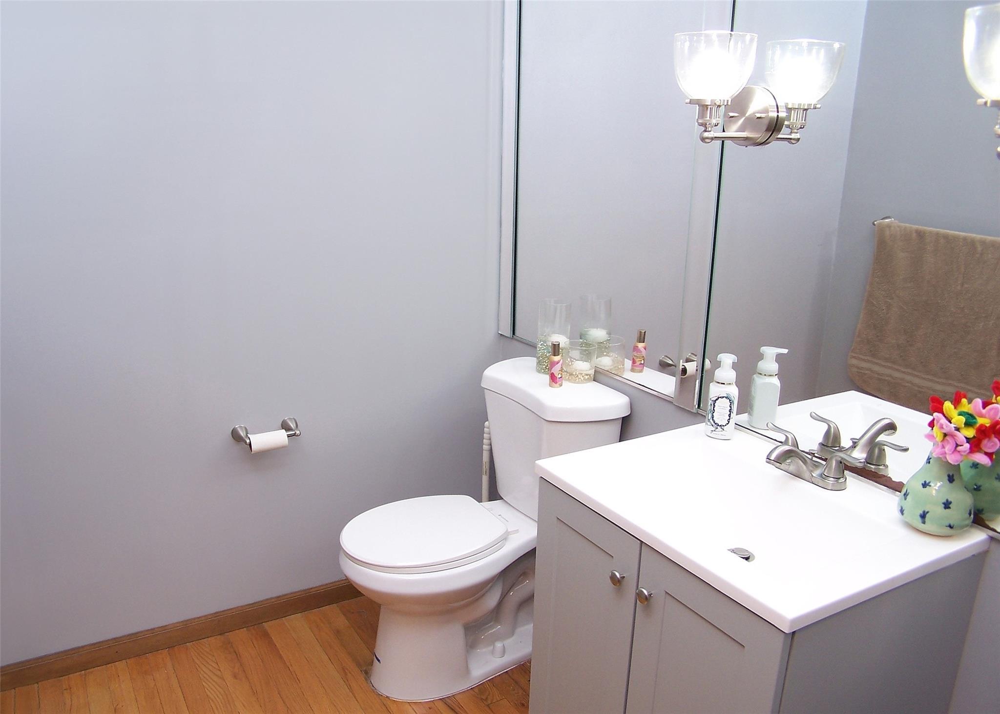 Single Family Deer  Suffolk County, NY 11967, MLS-856416-10