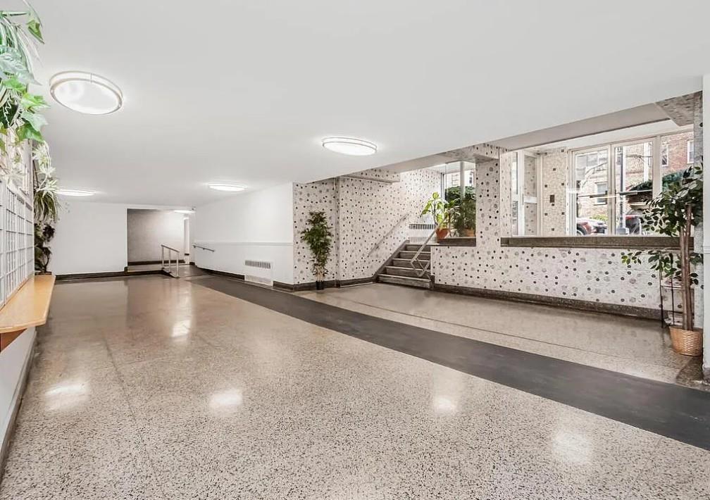 Coop Thieriot  Bronx, NY 10460, MLS-856433-7