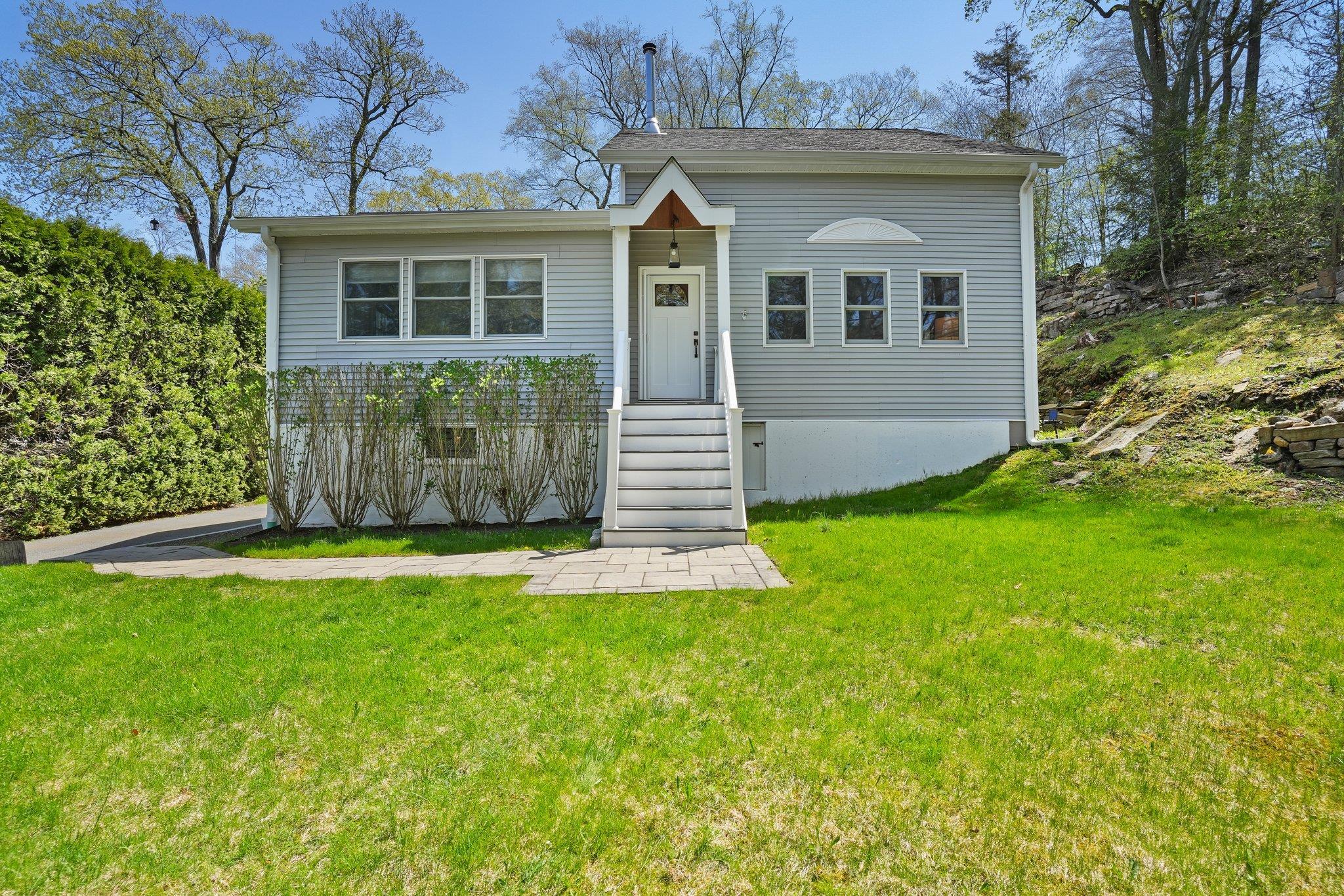 Single Family Alan  Out Of Area, NY 06810, MLS-856438-2