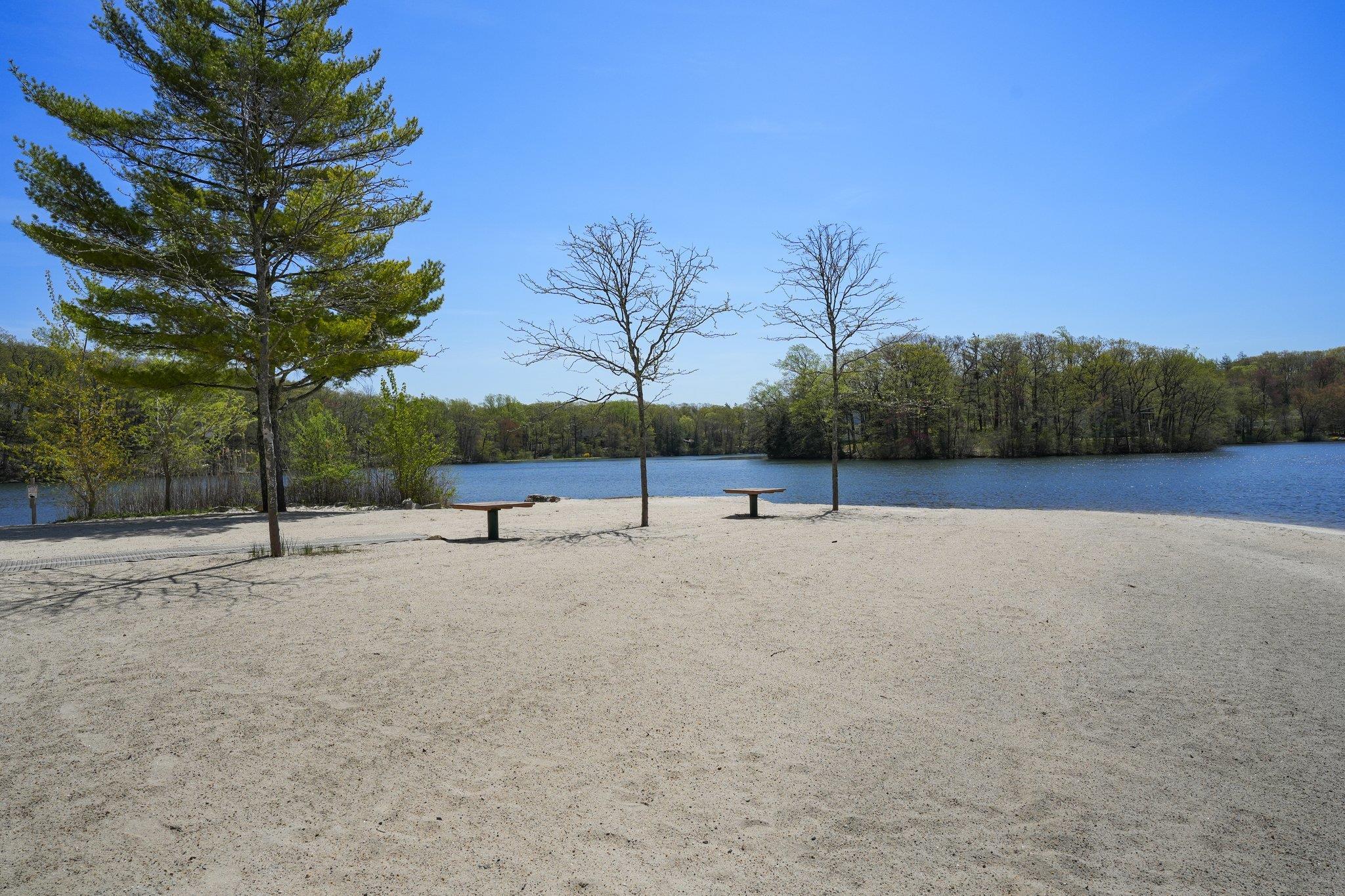 Single Family Alan  Out Of Area, NY 06810, MLS-856438-40