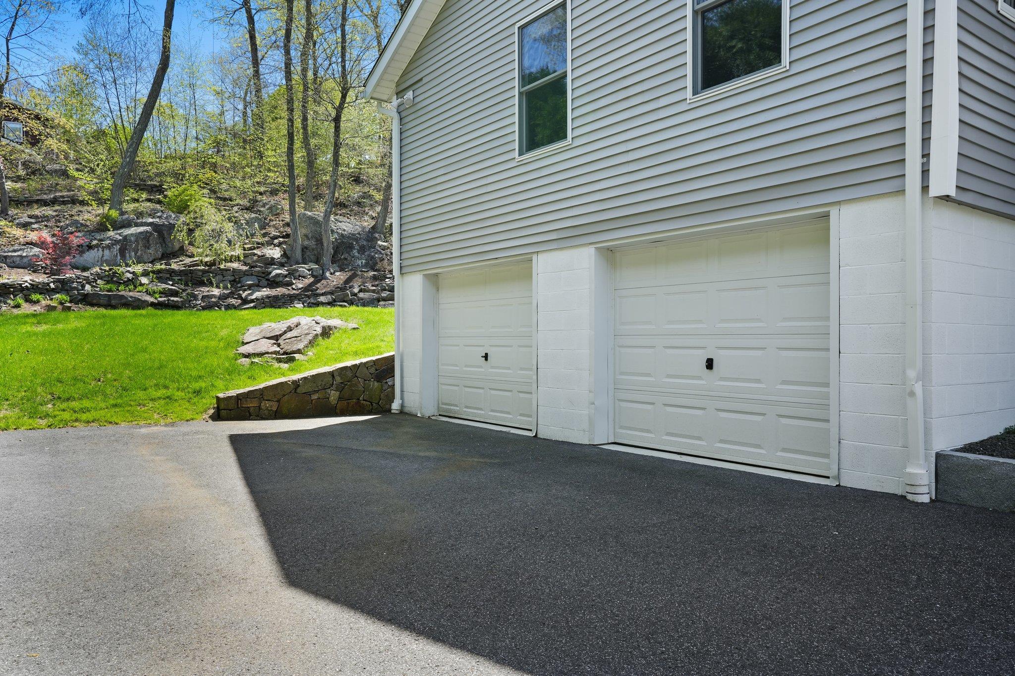 Single Family Alan  Out Of Area, NY 06810, MLS-856438-42
