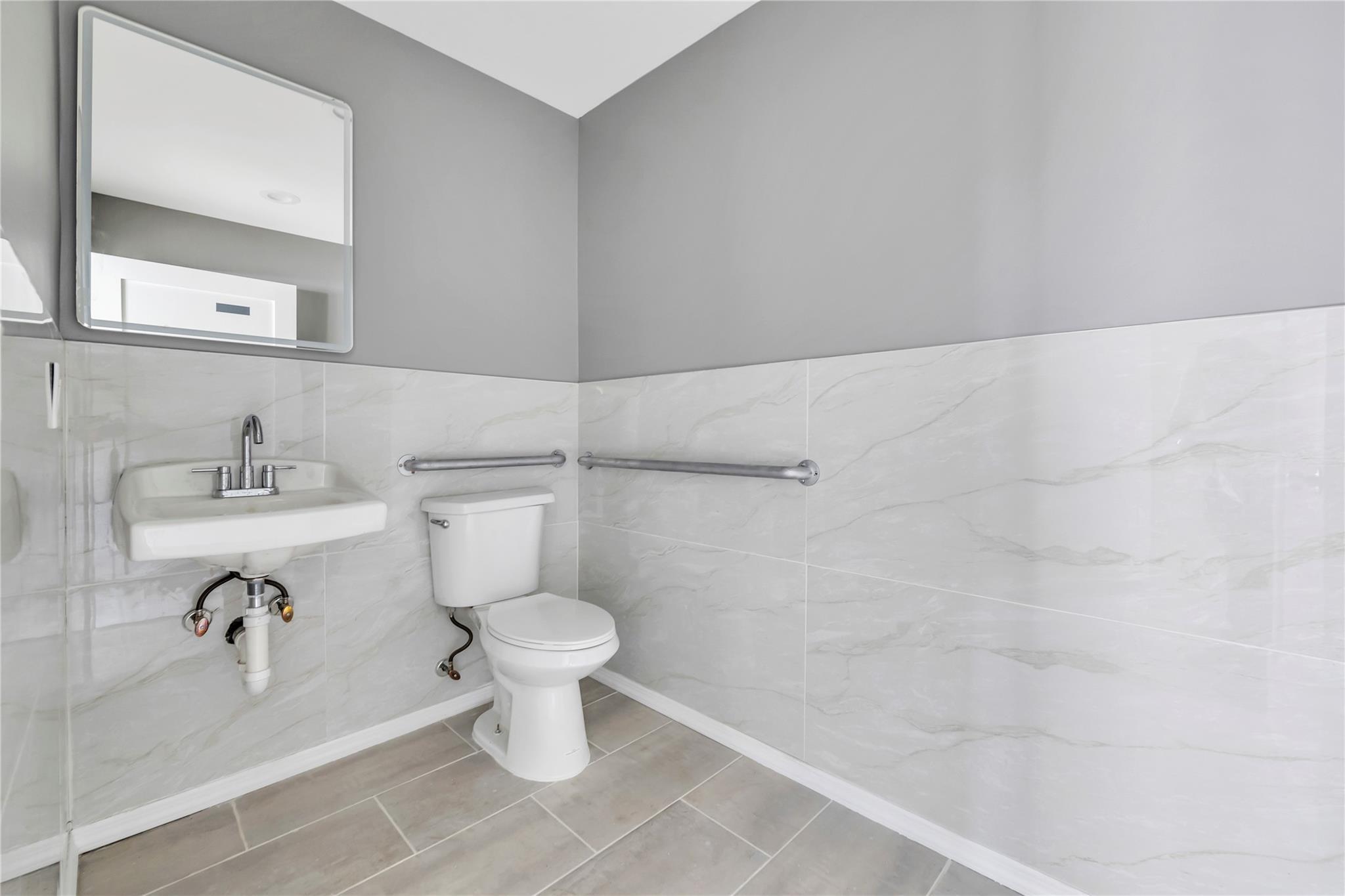 Single Family Mooney Pond  Suffolk County, NY 11738, MLS-856454-21
