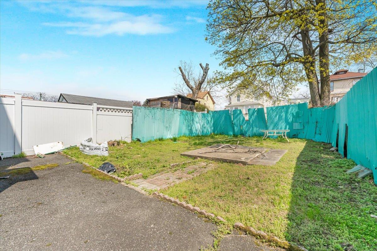 Single Family 9th  Westchester County, NY 10550, MLS-856456-11