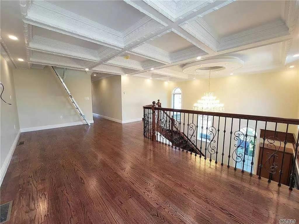 Single Family 45  Queens, NY 11358, MLS-856493-8