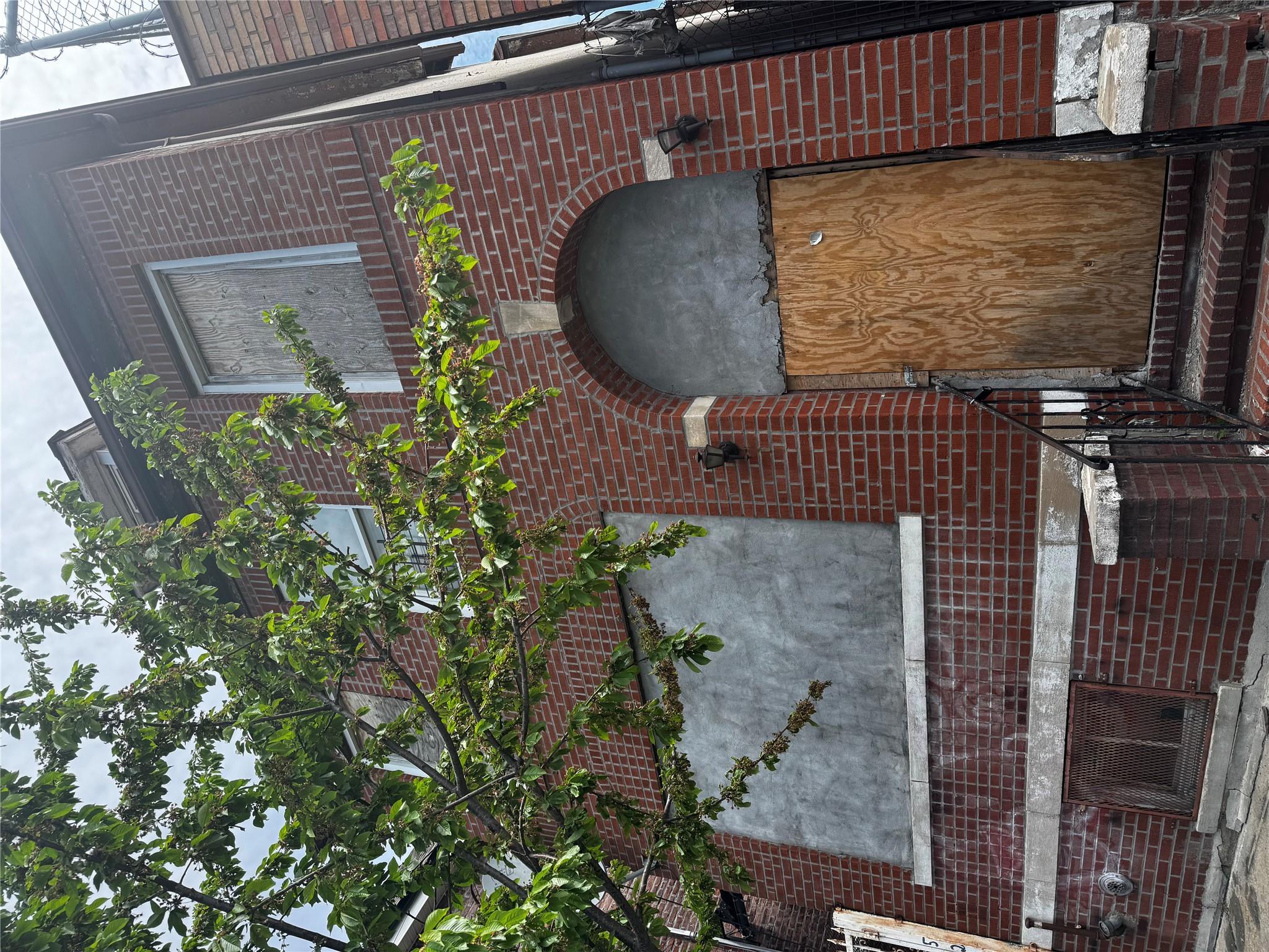 Single Family Barretto  Bronx, NY 10474, MLS-856496-2