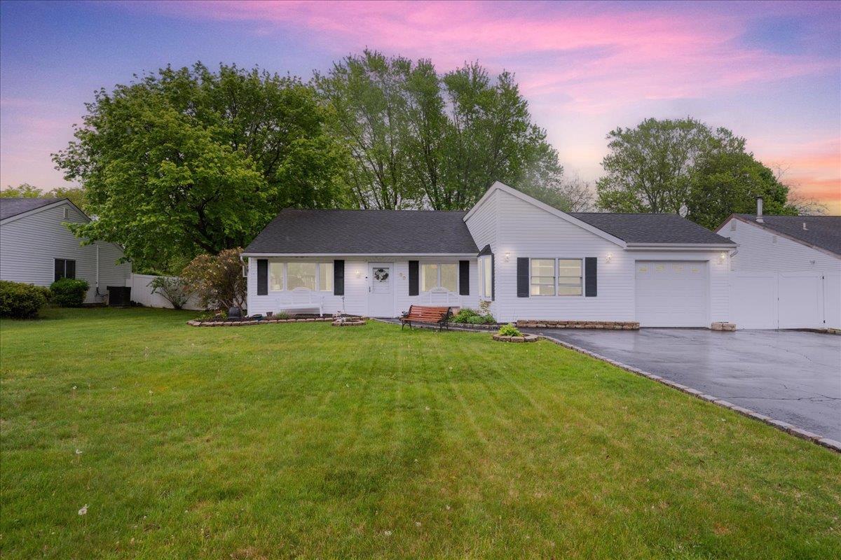 Single Family Meadow  Suffolk County, NY 11763, MLS-856503-2