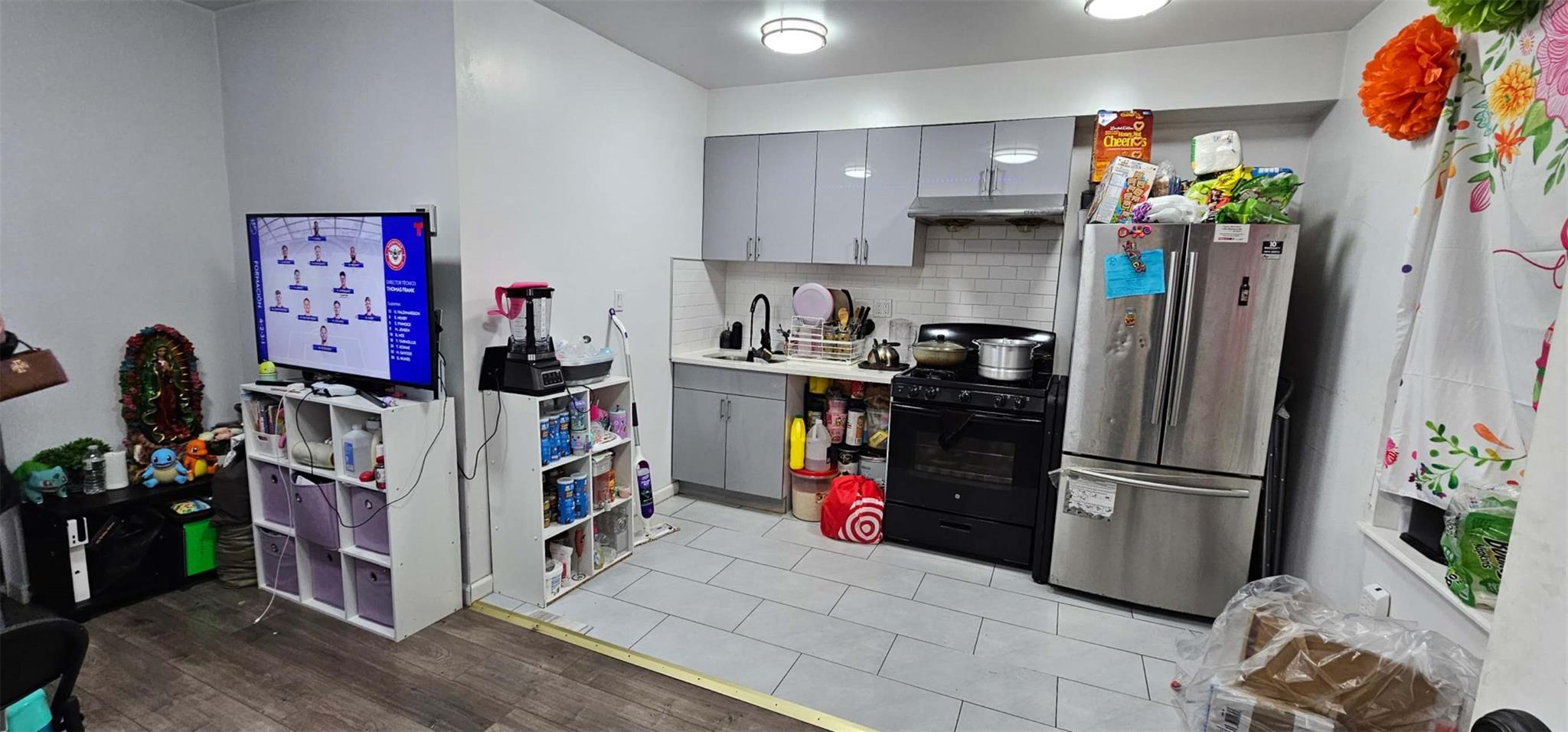 Single Family 46th  Queens, NY 11377, MLS-856508-2