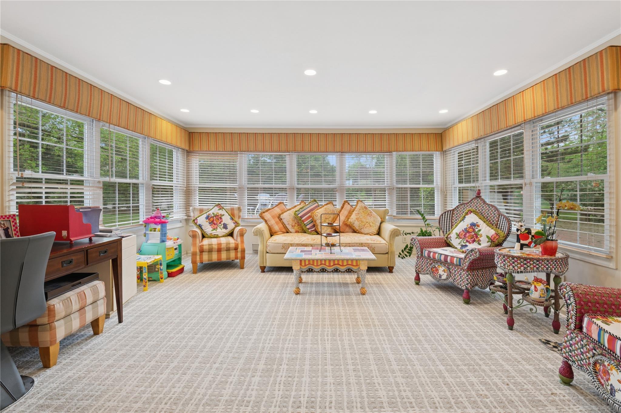 Single Family Azure  Nassau County, NY 11557, MLS-856509-11