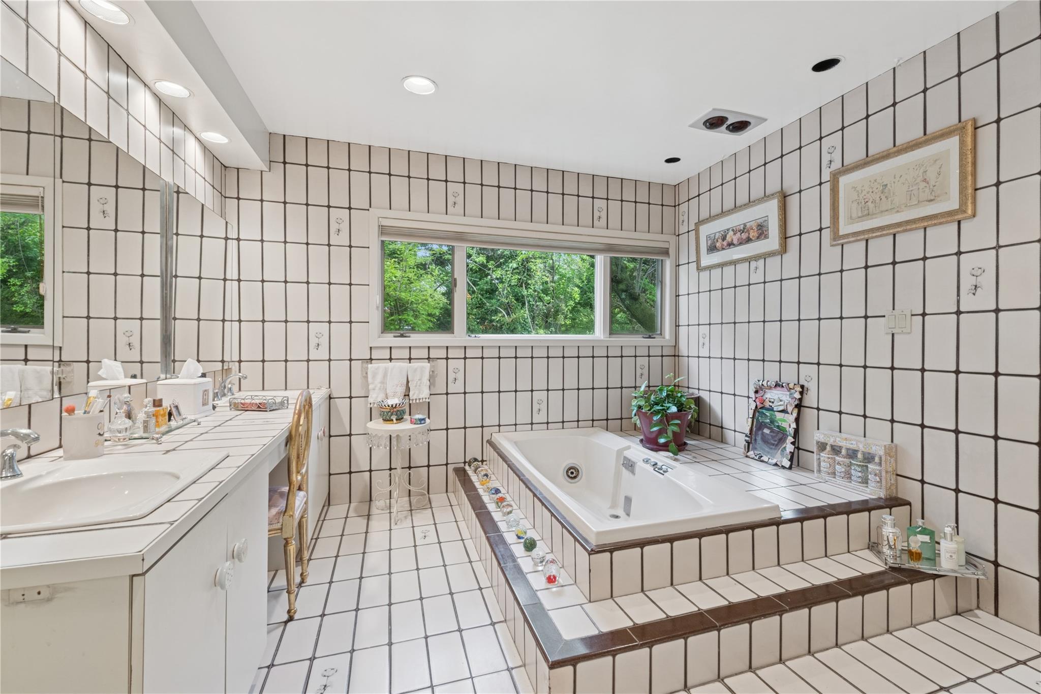 Single Family Azure  Nassau County, NY 11557, MLS-856509-18