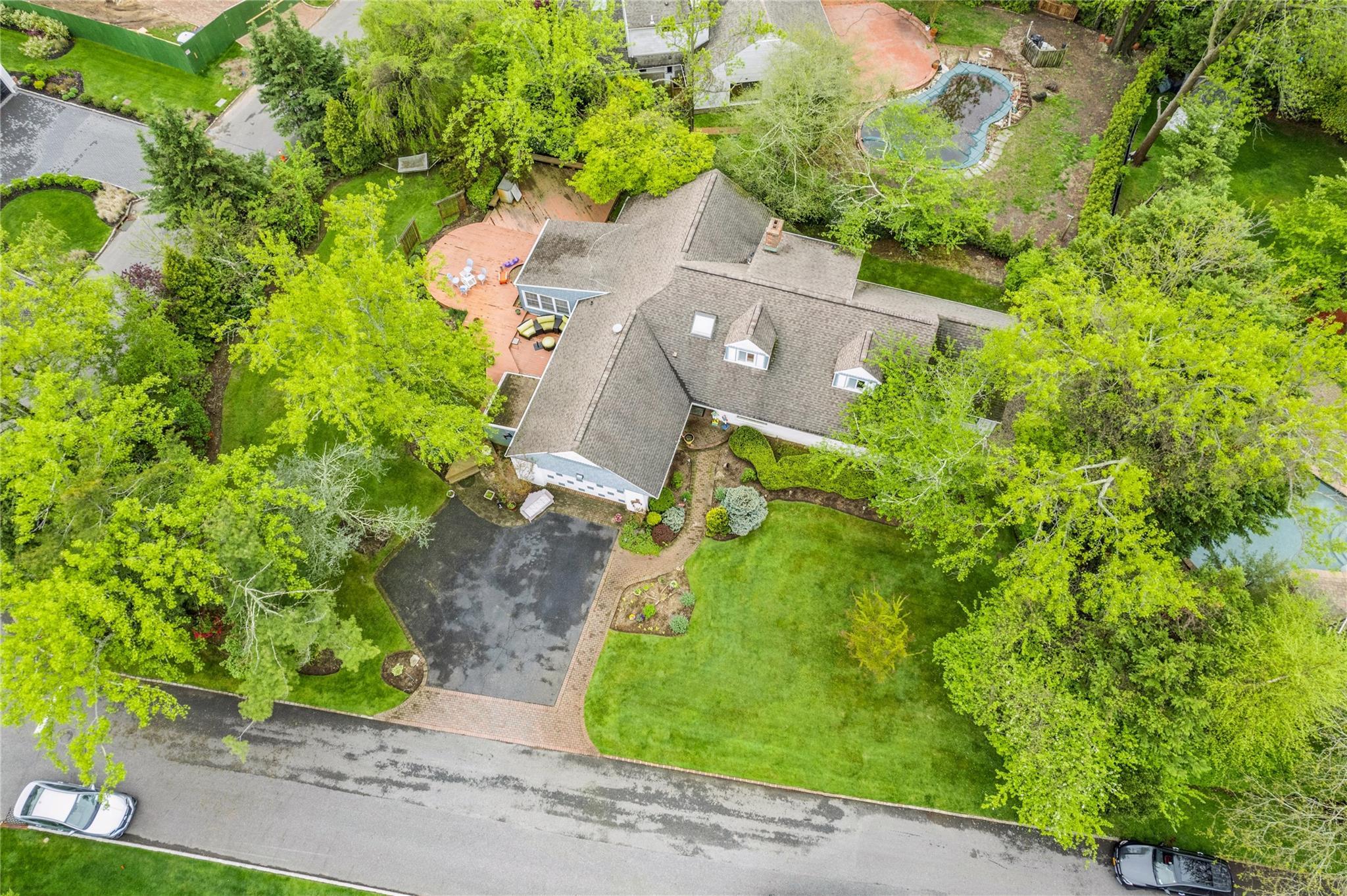 Single Family Azure  Nassau County, NY 11557, MLS-856509-27