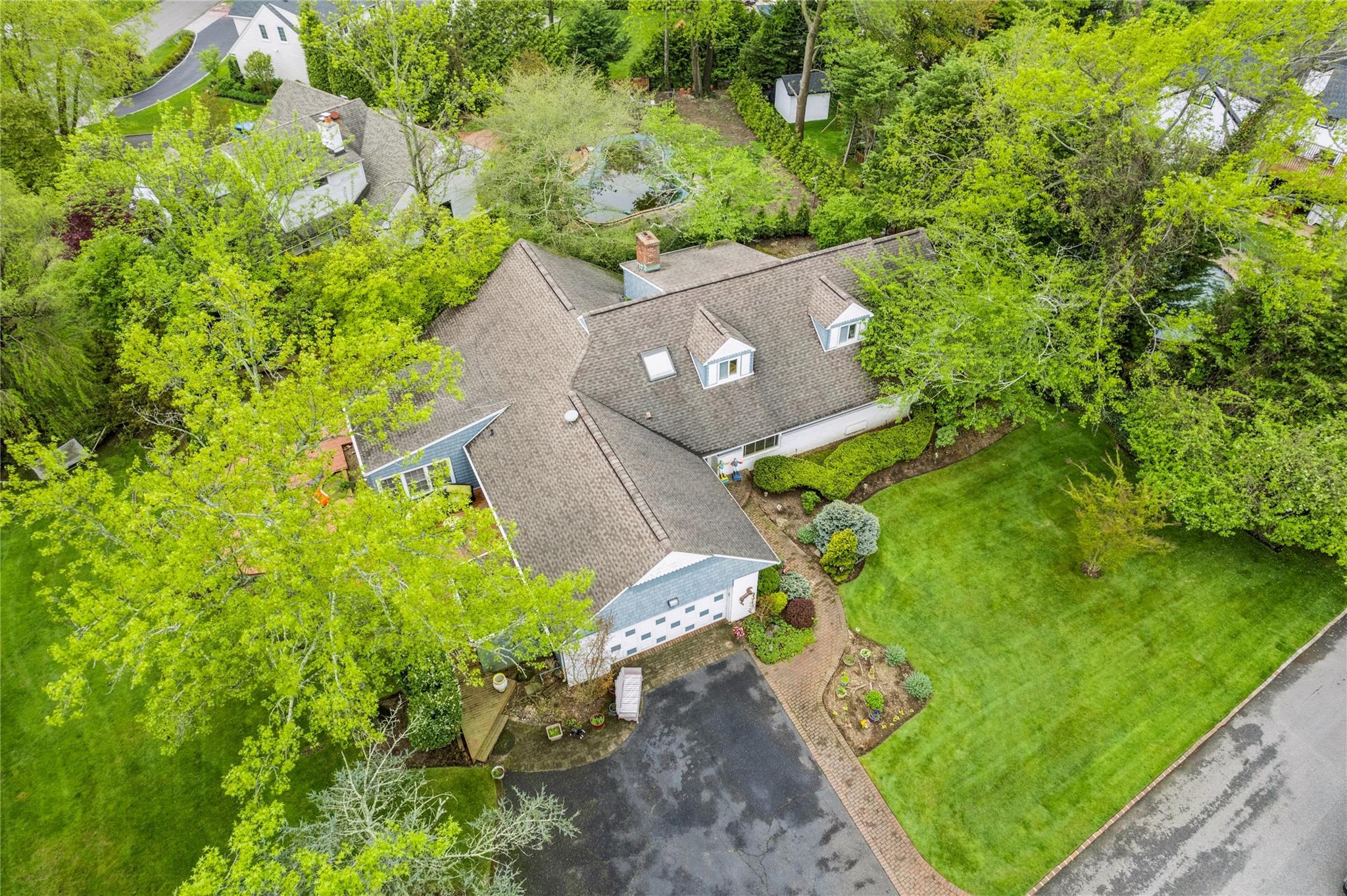 Single Family Azure  Nassau County, NY 11557, MLS-856509-28