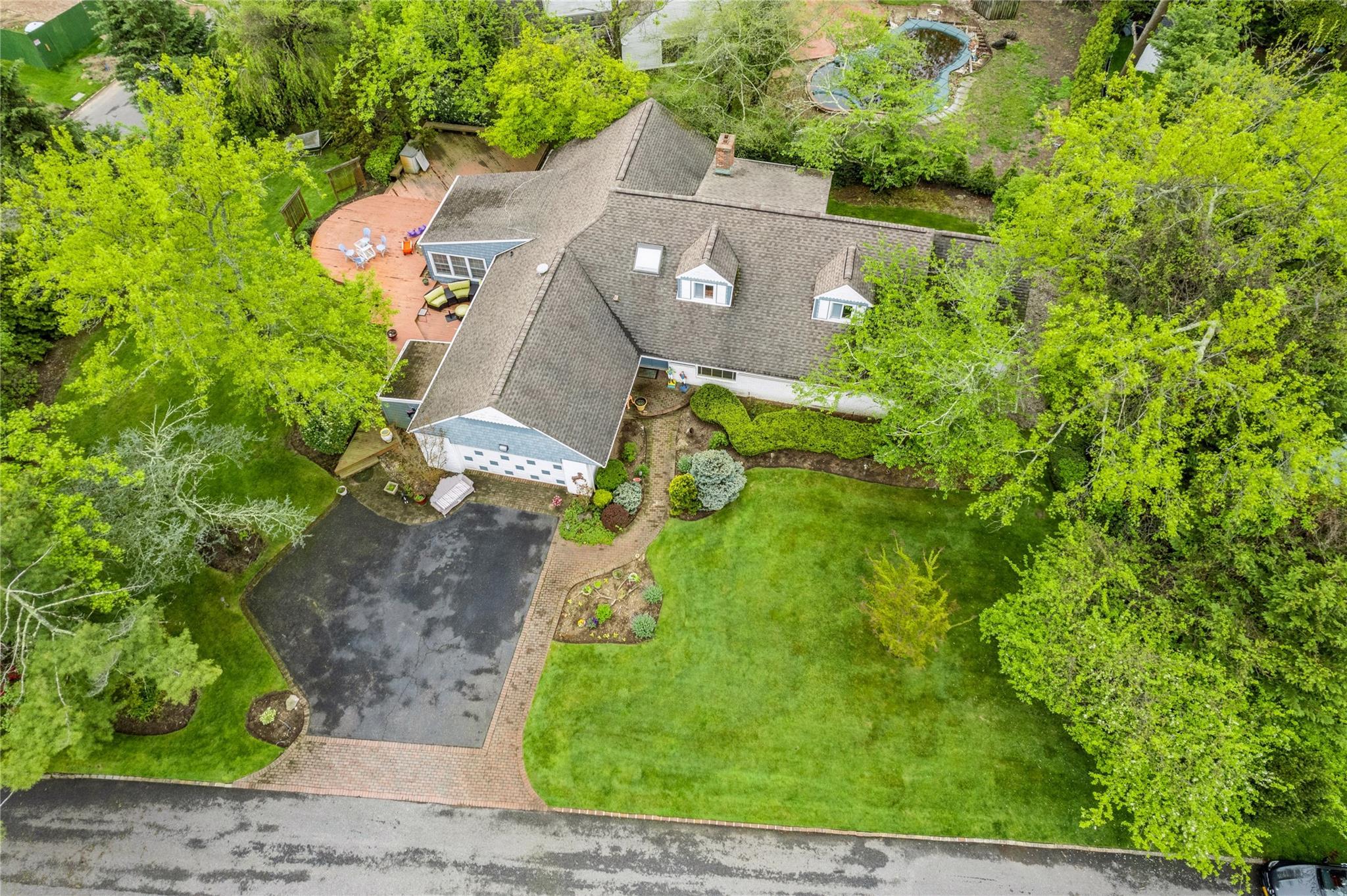 Single Family Azure  Nassau County, NY 11557, MLS-856509-4