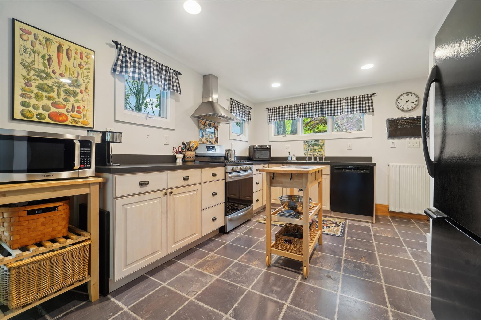 Single Family Swannekin  Rockland County, NY 10913, MLS-856520-13