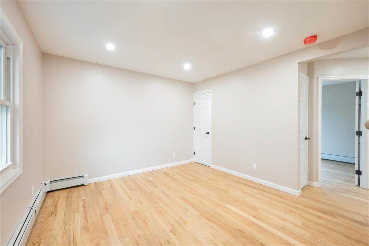 Single Family Phyllis  Suffolk County, NY 11757, MLS-856538-3