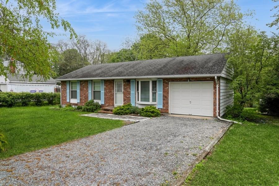 Single Family Cedar  Suffolk County, NY 11971, MLS-856542-2