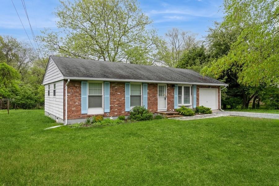 Single Family Cedar  Suffolk County, NY 11971, MLS-856542-4
