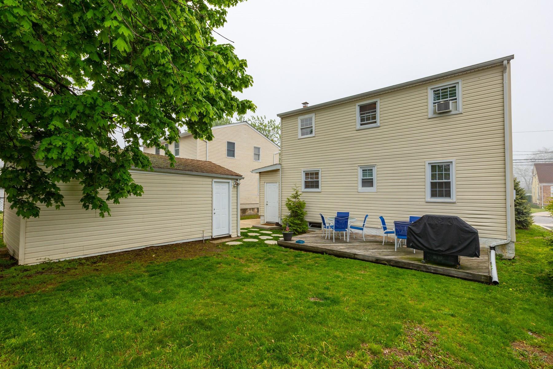 Single Family South 11th Street  Suffolk County, NY 11757, MLS-856551-18
