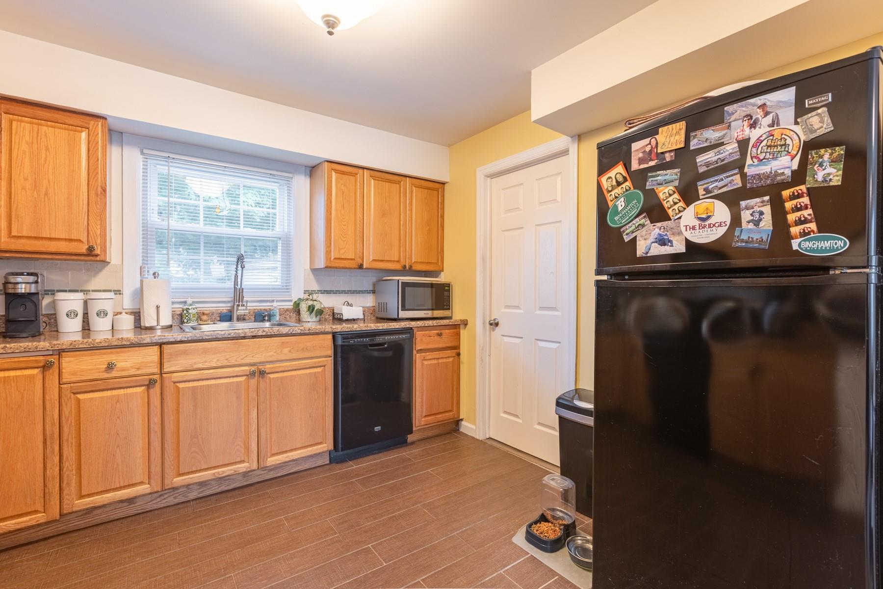 Single Family South 11th Street  Suffolk County, NY 11757, MLS-856551-7