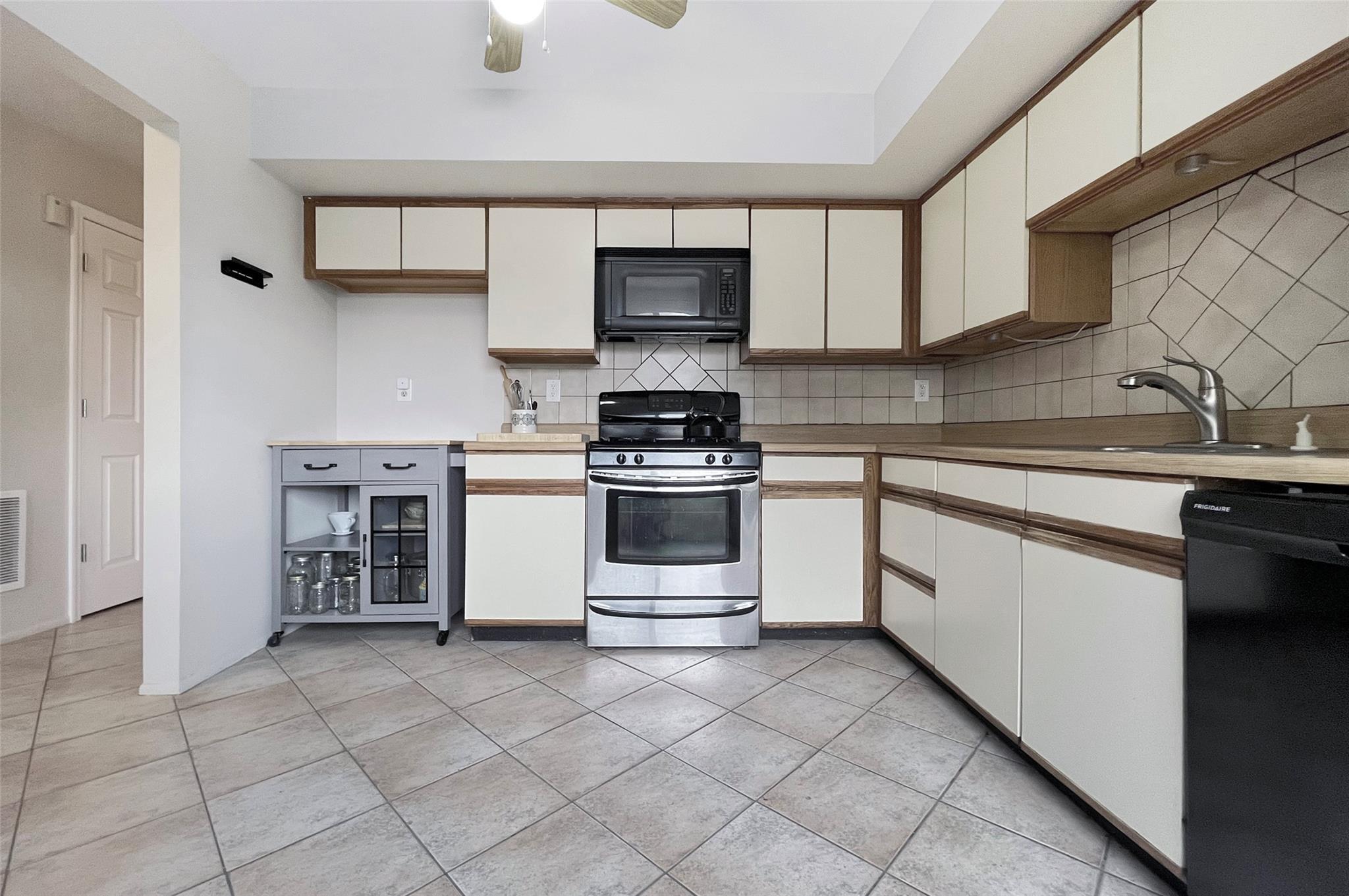 Single Family Cherry  Orange County, NY 10930, MLS-856572-5