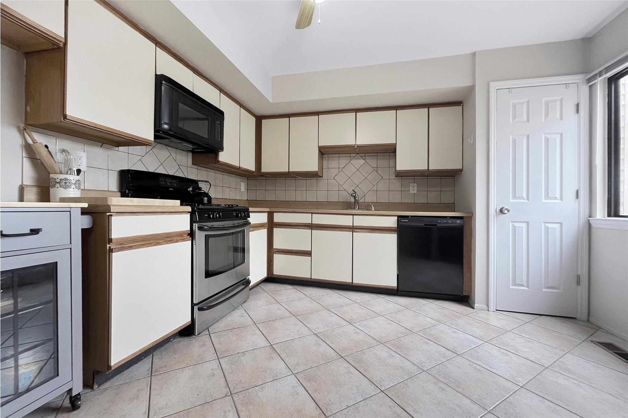 Single Family Cherry  Orange County, NY 10930, MLS-856572-6