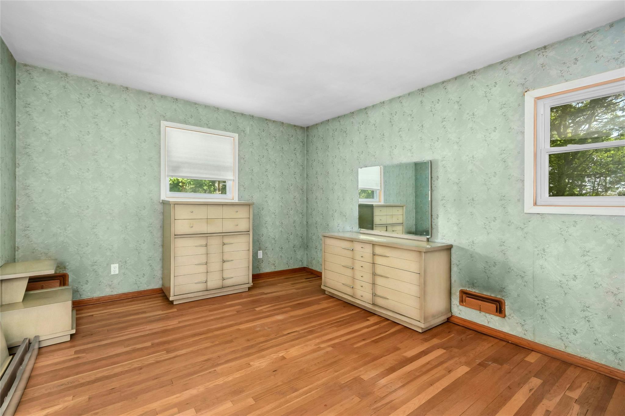 Single Family Schuyler  Suffolk County, NY 11725, MLS-856579-13