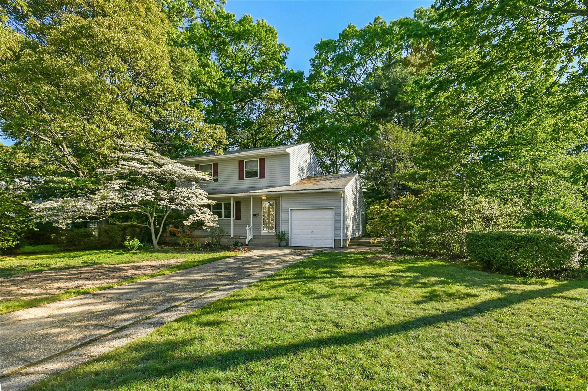Single Family Schuyler  Suffolk County, NY 11725, MLS-856579-2