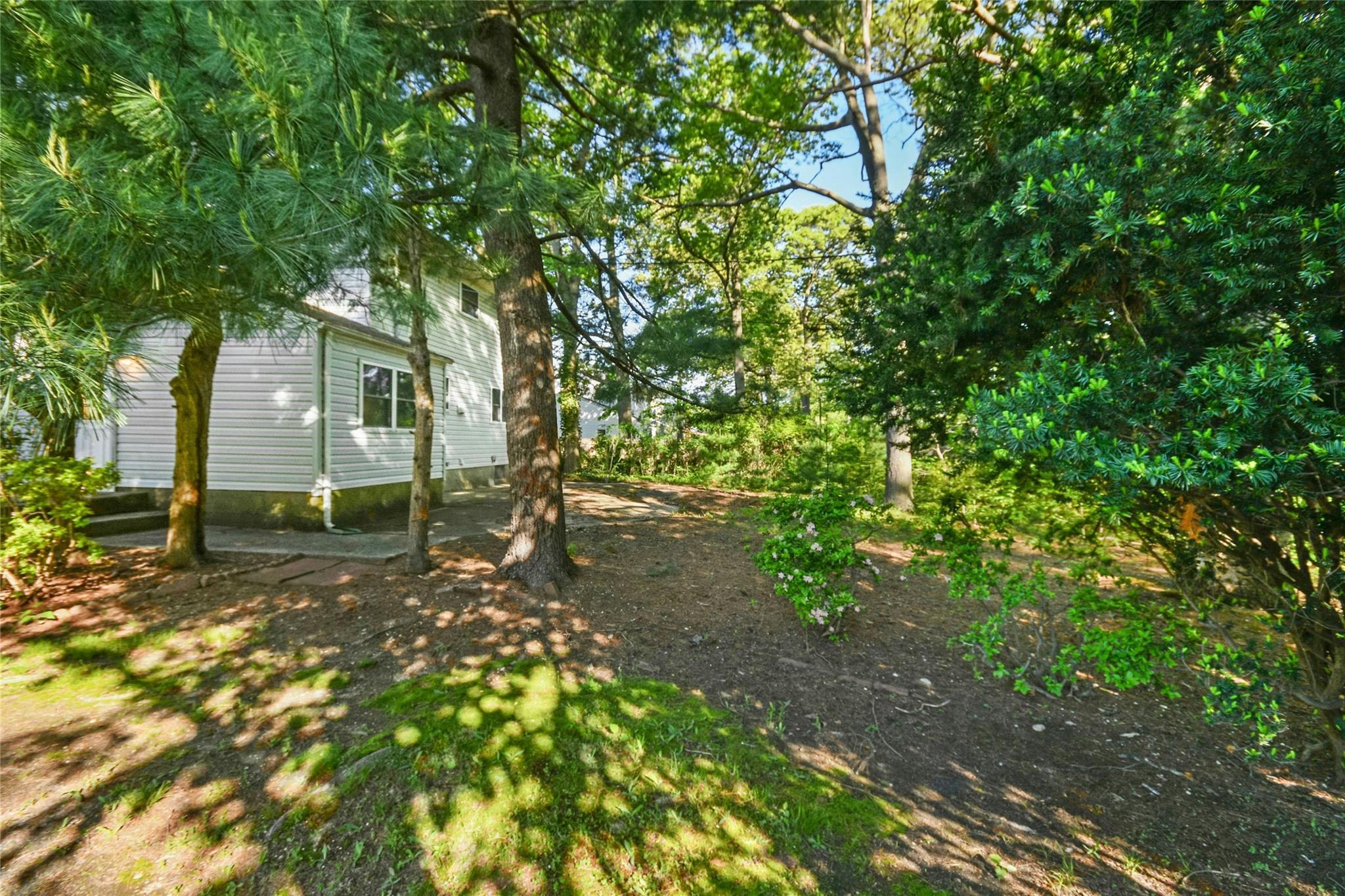 Single Family Schuyler  Suffolk County, NY 11725, MLS-856579-22