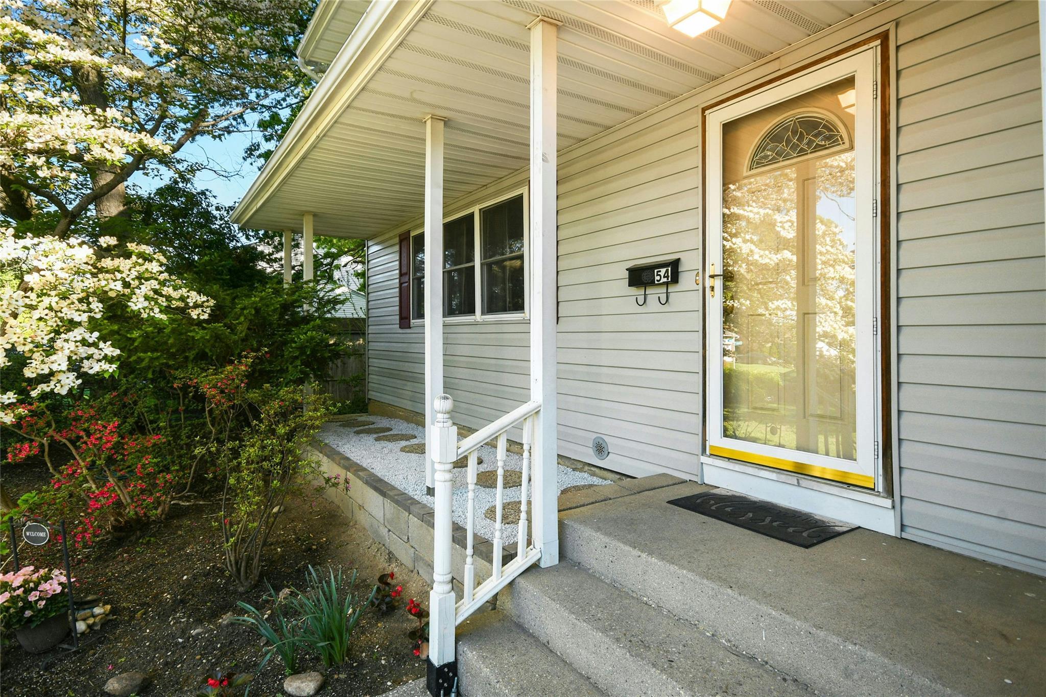 Single Family Schuyler  Suffolk County, NY 11725, MLS-856579-3