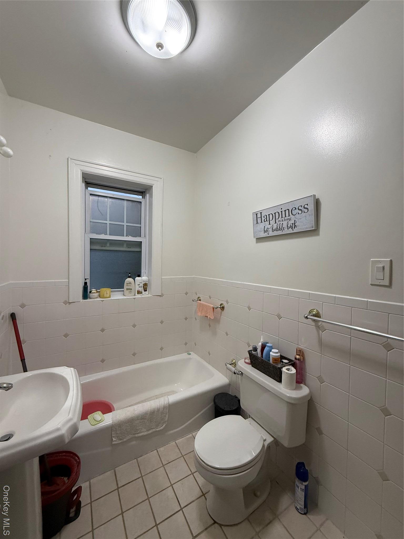 Single Family 238th  Bronx, NY 10470, MLS-856582-12