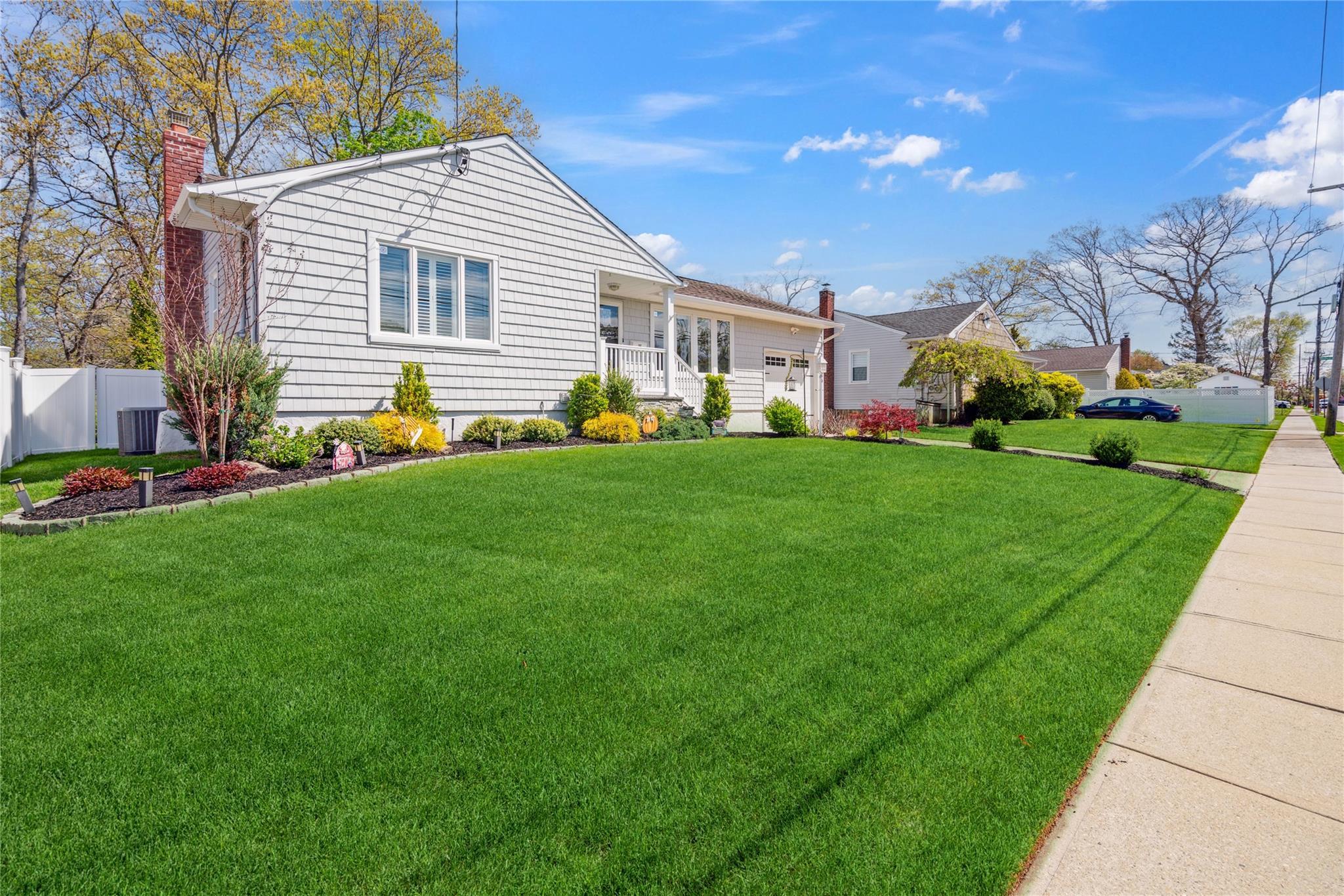 Single Family Ontario Ave.  Nassau County, NY 11758, MLS-856597-3