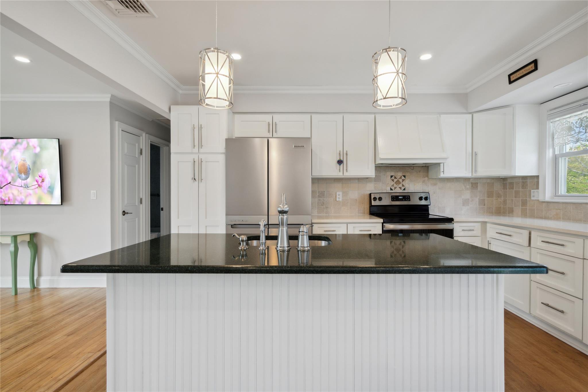 Single Family Ontario Ave.  Nassau County, NY 11758, MLS-856597-9