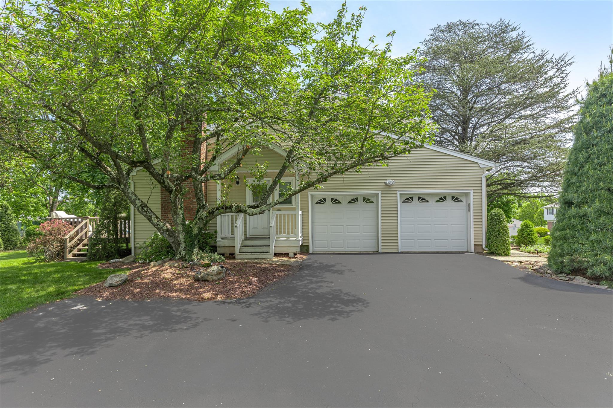 Single Family Ferndale  Rockland County, NY 10956, MLS-856599-23