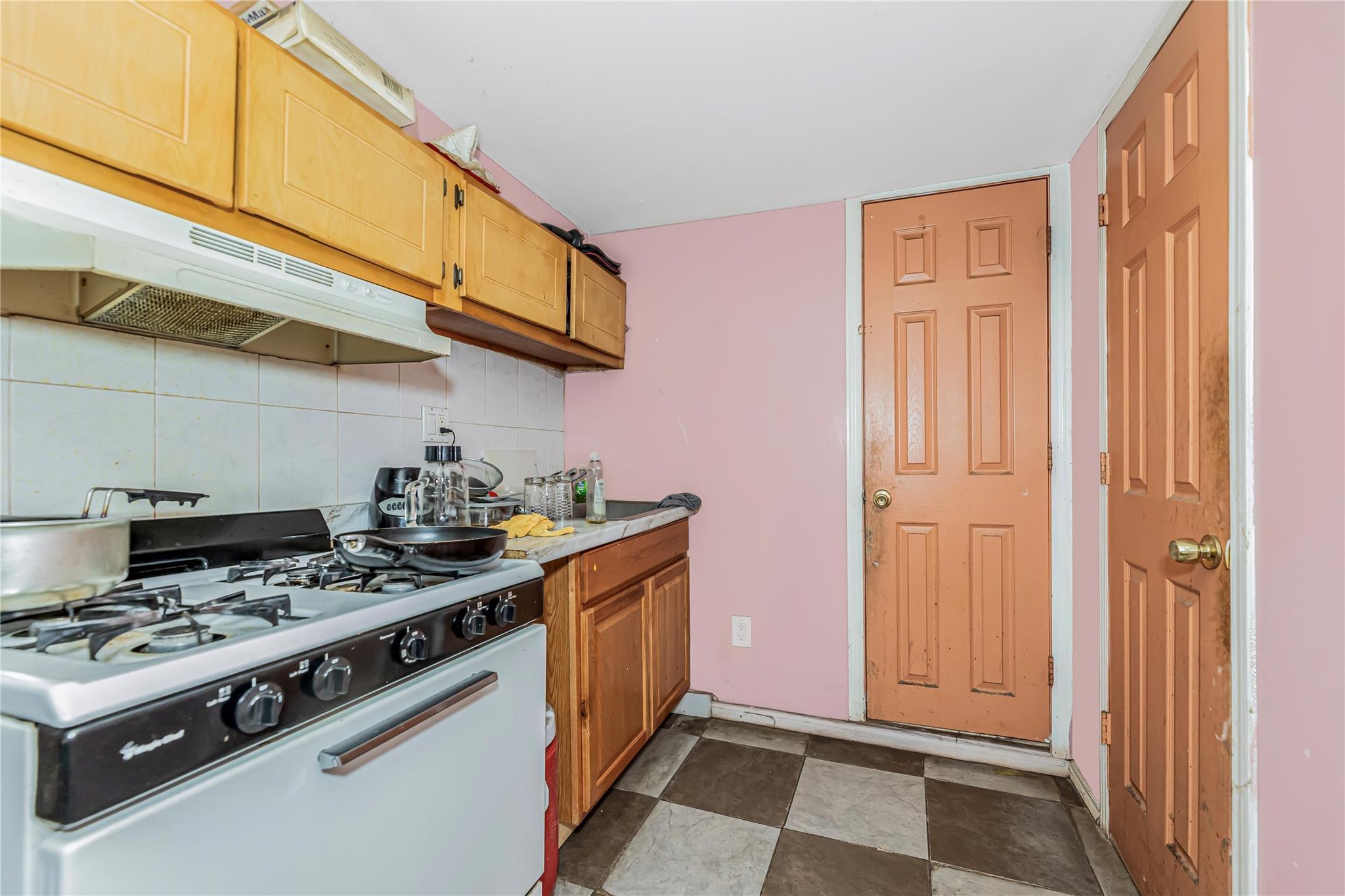 Single Family East 226  Bronx, NY 10466, MLS-856604-24