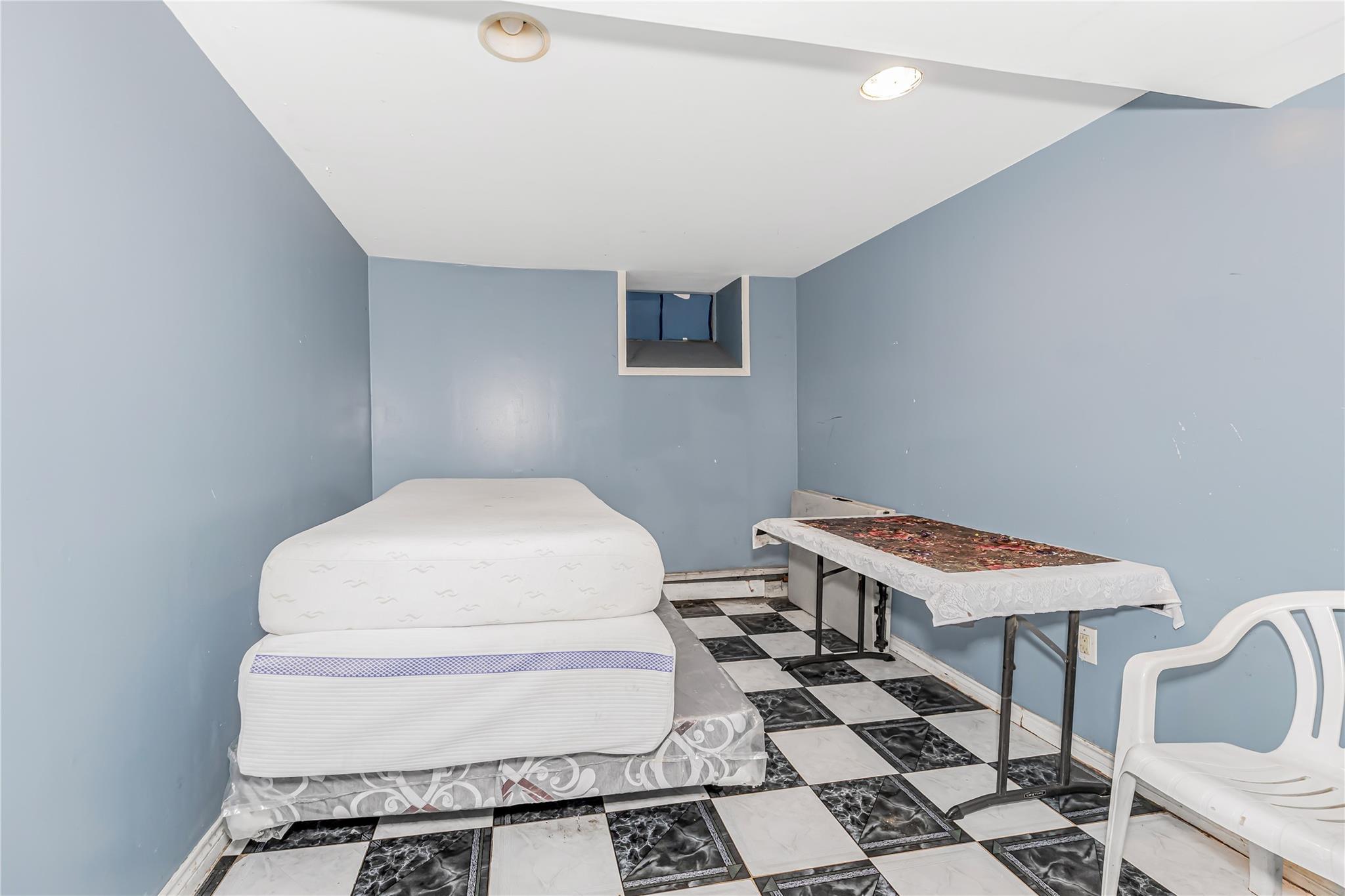 Single Family East 226  Bronx, NY 10466, MLS-856604-26