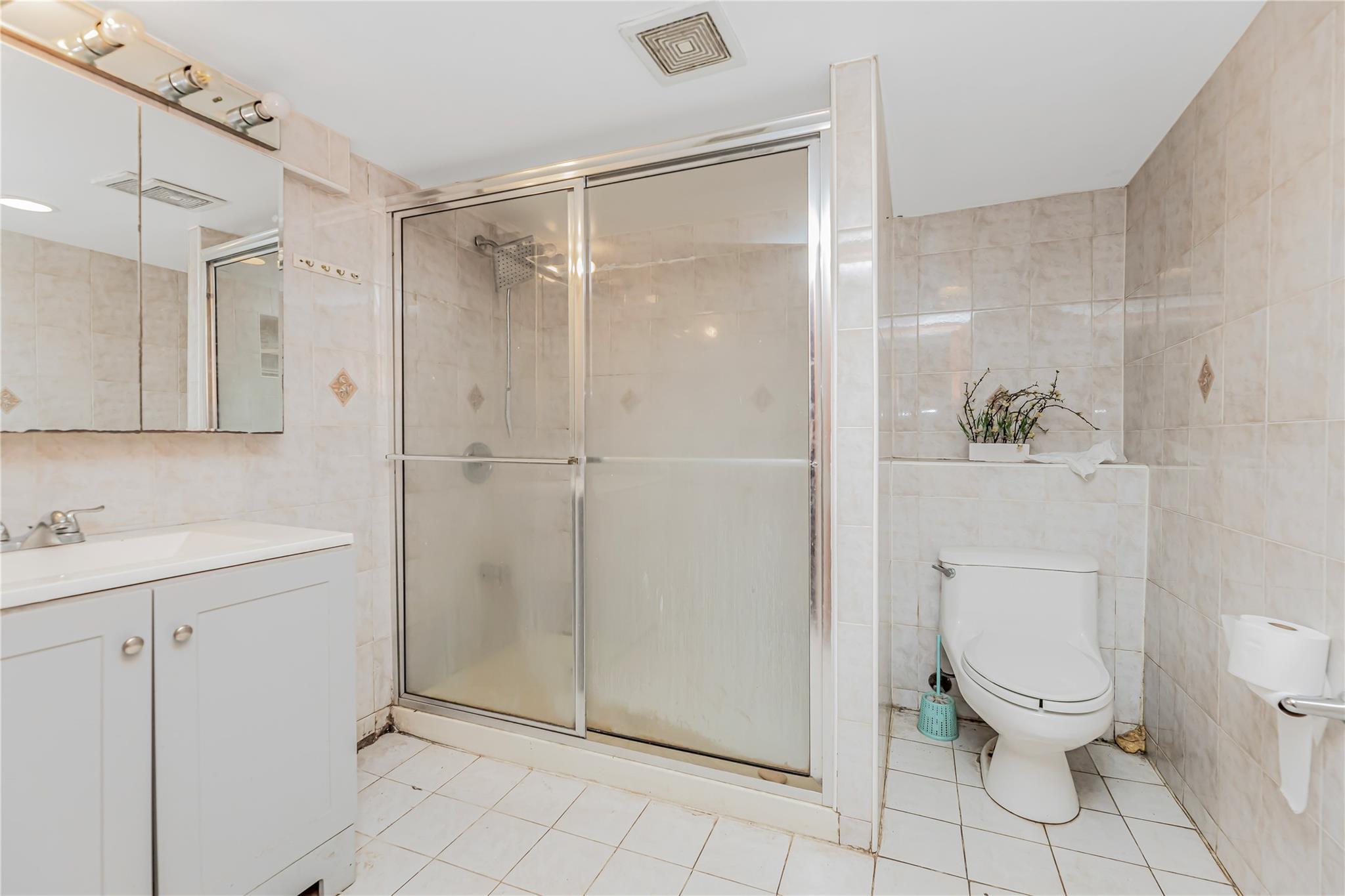 Single Family East 226  Bronx, NY 10466, MLS-856604-27