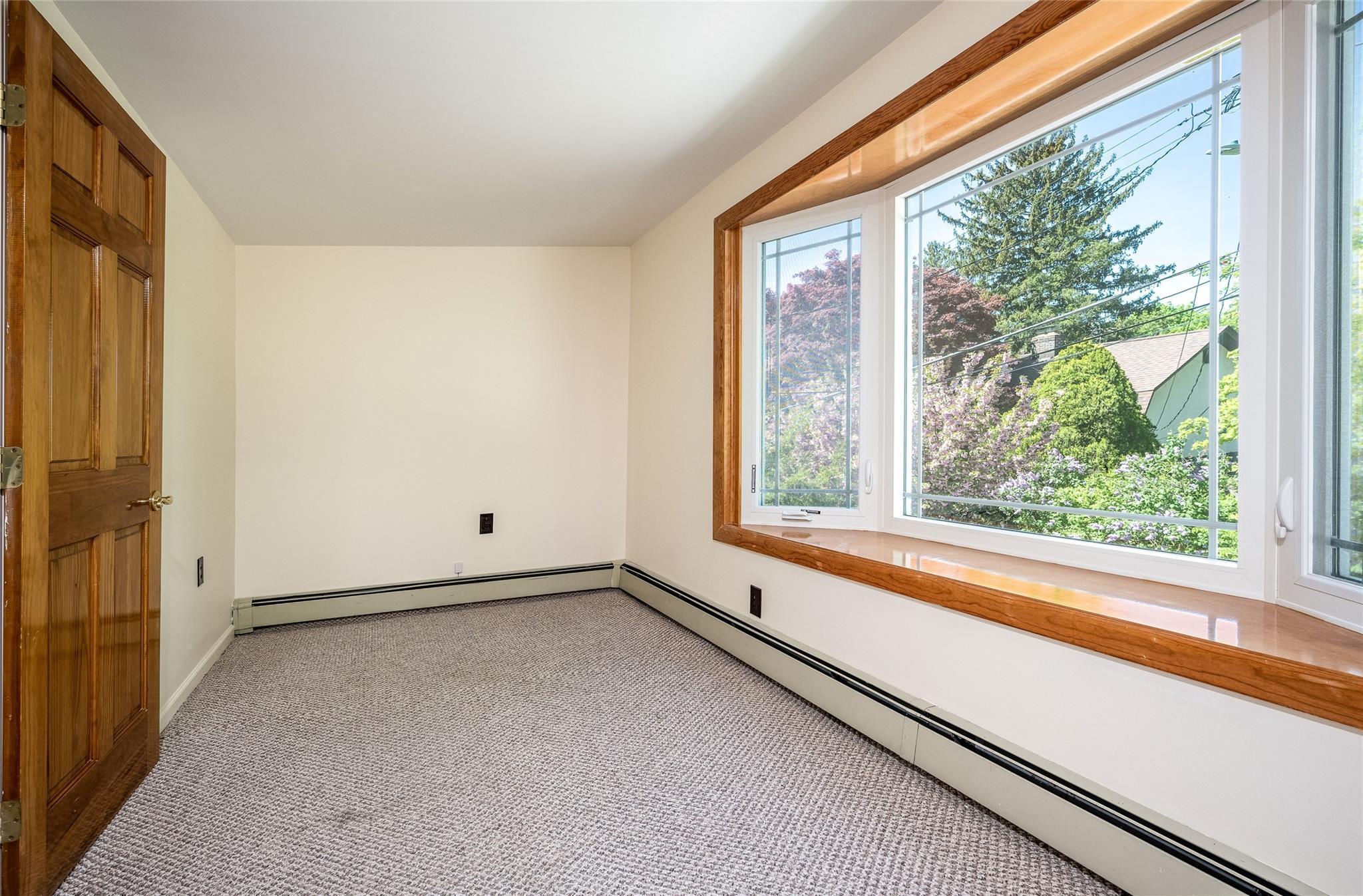 Single Family Hunter  Westchester County, NY 10520, MLS-856614-14