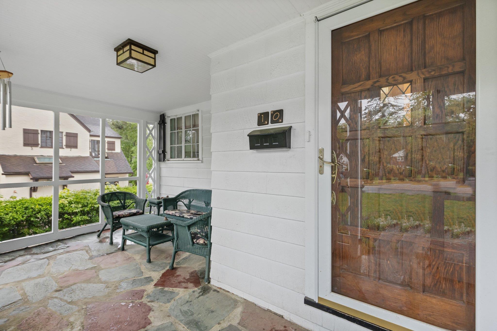 Single Family Crest  Westchester County, NY 10510, MLS-856622-2