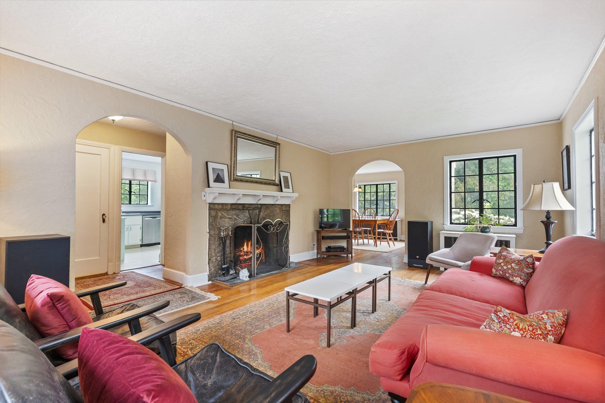 Single Family Crest  Westchester County, NY 10510, MLS-856622-27