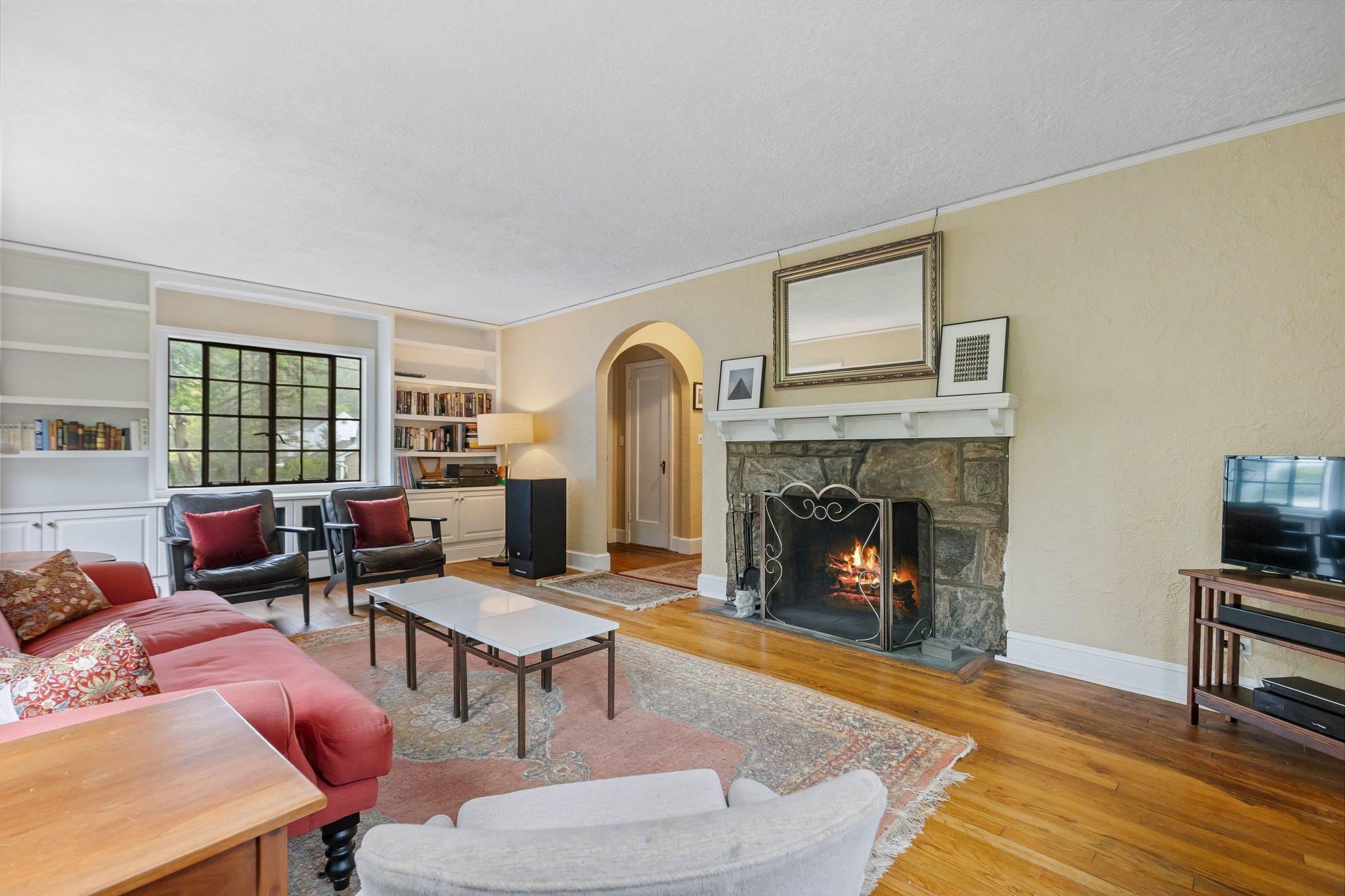 Single Family Crest  Westchester County, NY 10510, MLS-856622-6