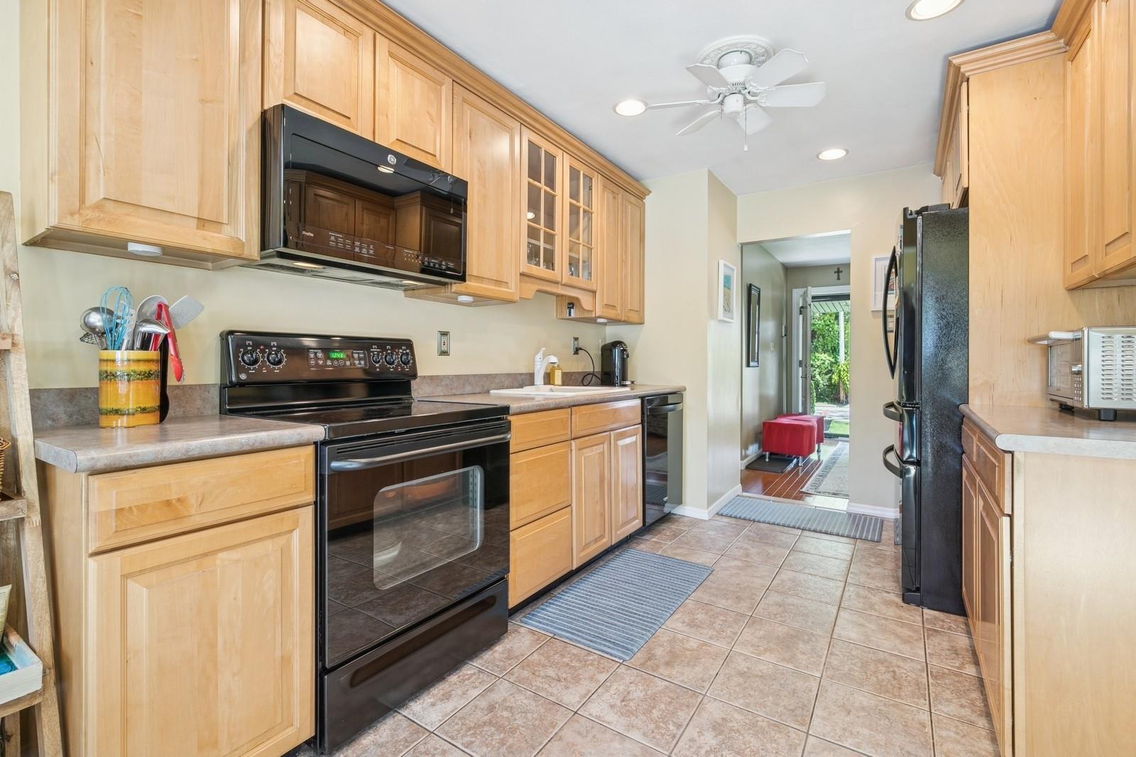 Single Family Winfield Davis  Suffolk County, NY 11727, MLS-856628-11