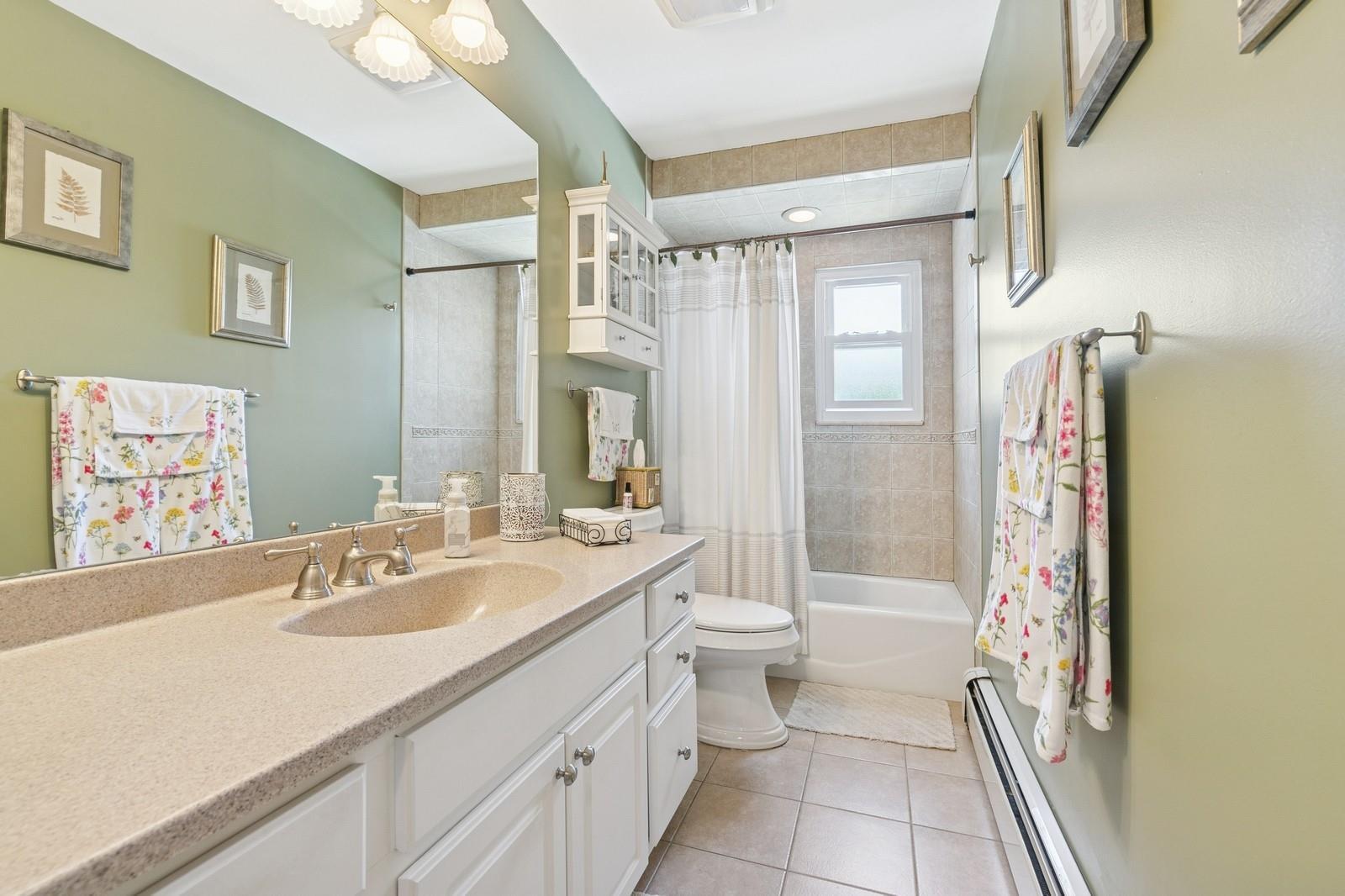 Single Family Winfield Davis  Suffolk County, NY 11727, MLS-856628-21
