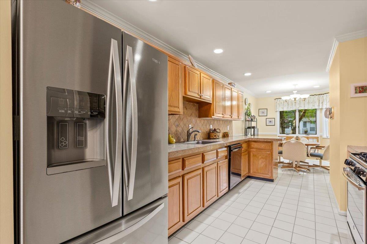 Single Family Winchester  Westchester County, NY 10710, MLS-856653-12