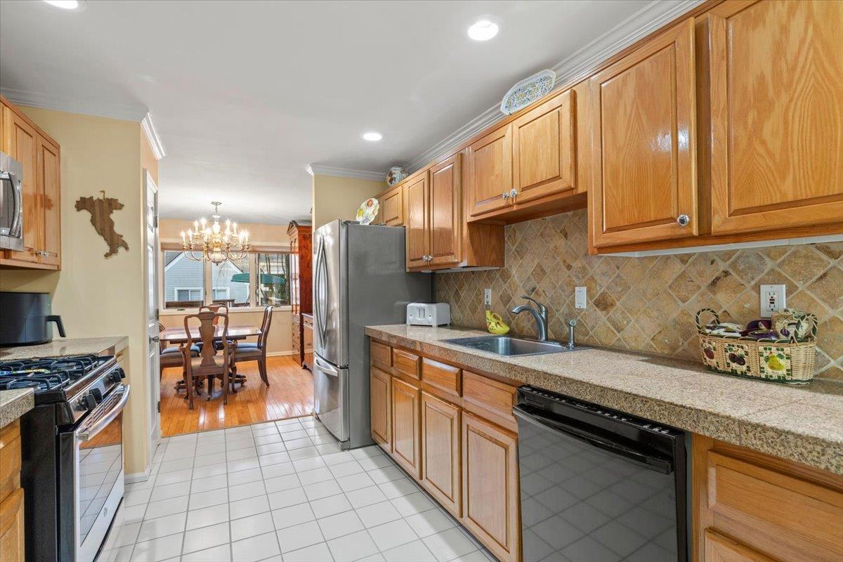 Single Family Winchester  Westchester County, NY 10710, MLS-856653-13